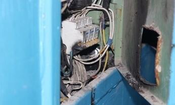 Замена электрощита в квартире - когда пора менять, регламенты